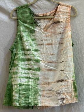 XCVI Tie-Dye V-Neck Linen Tank Top in Green and Cream